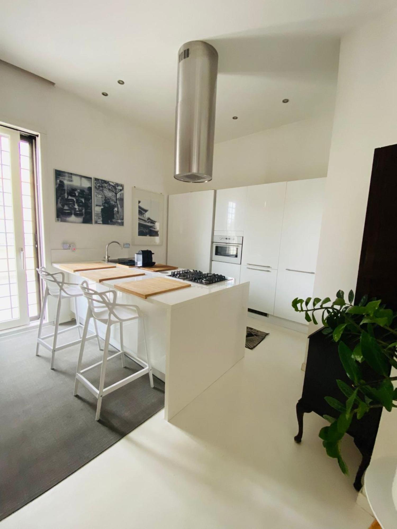 Rome, Beautiful Apartment In A Vintage Building 리도디오스티아 외부 사진